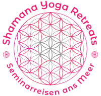 Logo-Hintergrund-Weiss-klein Logo Shamana Yoga Retreats